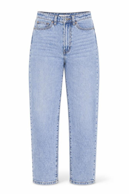 Front view of Denim & Co. women’s blue cotton straight jeans, size UK 4, 28-inch leg regular zip