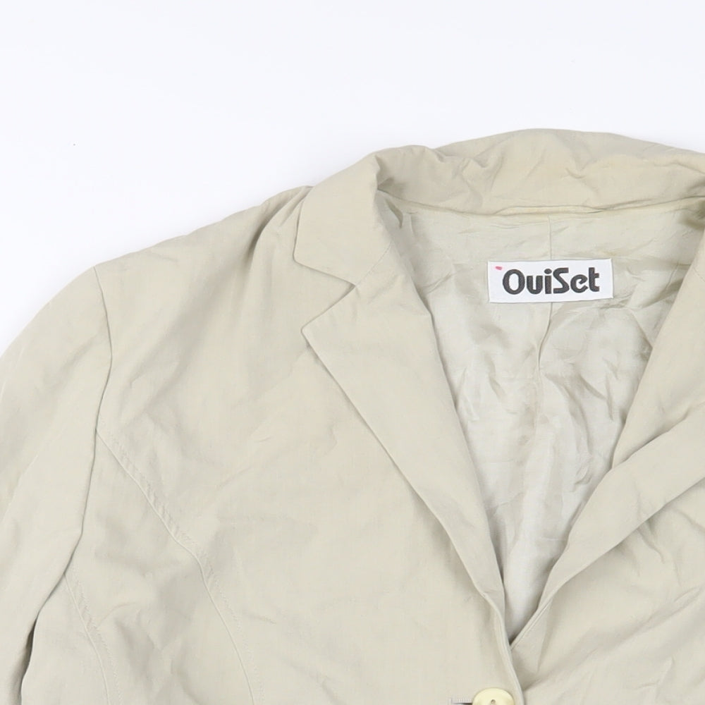 Close-up detail of Oui set women’s beige jacket blazer, size UK 16, button