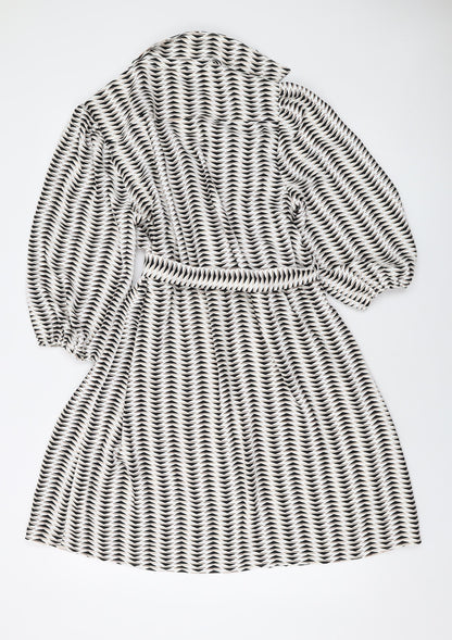 Marks and Spencer Womens White Geometric Polyester A-Line Size 12 Collared Pullover