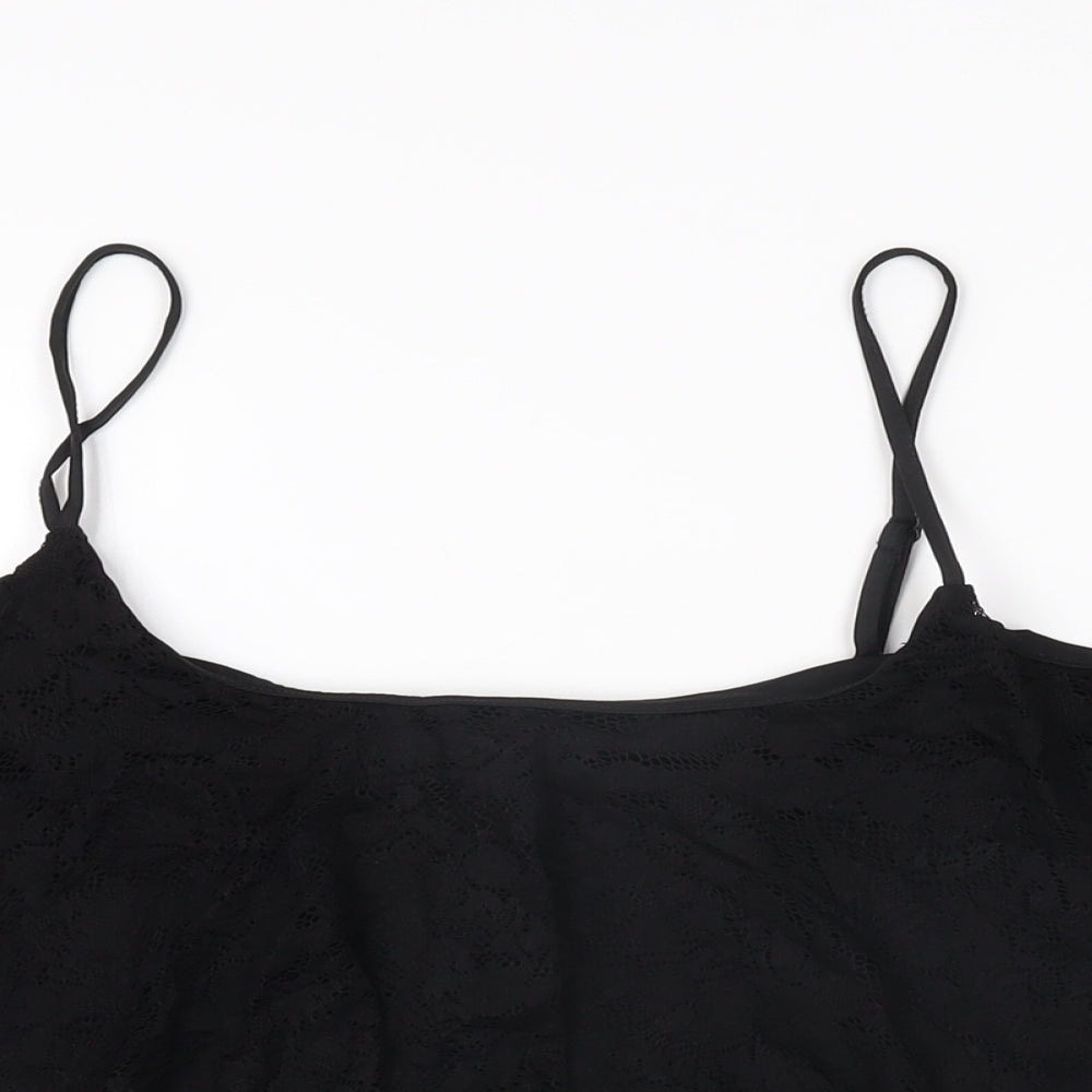 Womens UK Size 18 New Look Black Cropped T-Shirt