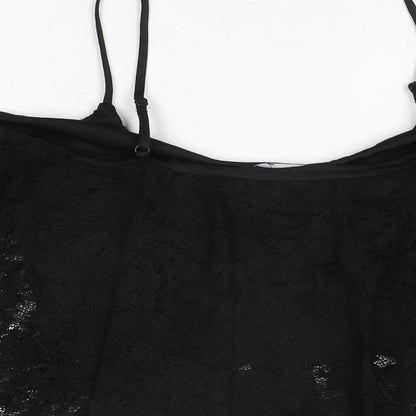 Womens UK Size 18 New Look Black Cropped T-Shirt
