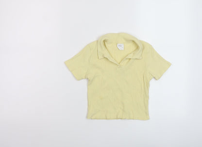 Additional front view of Zara girls’ yellow polyester basic polo, size 9, years collared pullover