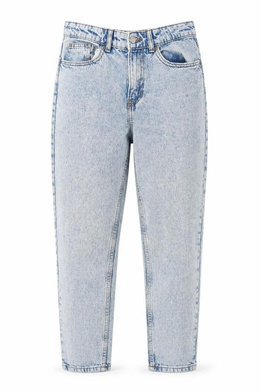 Front view of Denim & Co. women’s blue cotton tapered jeans, size UK 8, 27-inch leg regular zip