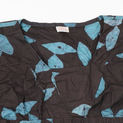 Global Mamas Womens Brown Geometric Cotton Basic T-Shirt Size S V-Neck
