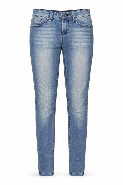 Front view of BDG women’s blue cotton skinny jeans, size UK 26, in, 30-inch leg regular zip