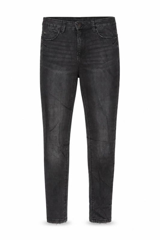 Front view of Denim & Co. women’s black cotton skinny jeans, size UK 10, 29-inch leg regular zip