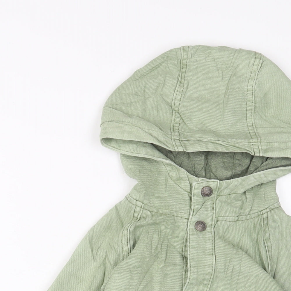 Close-up detail of Zara boys’ green basic jacket jacket, size 3-4, years snap