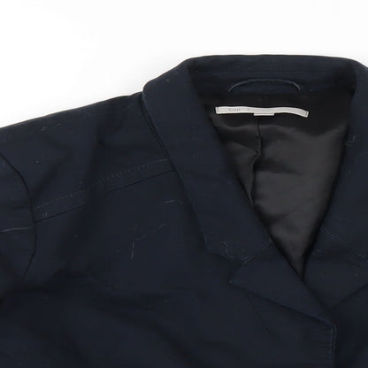 Close-up detail of Gap boys’ blue jacket blazer, size 4, years snap