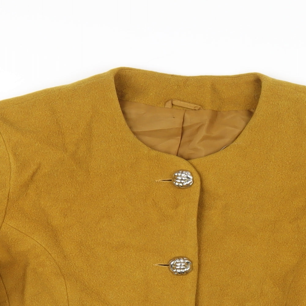 Features Womens Yellow Jacket Size 12 Button