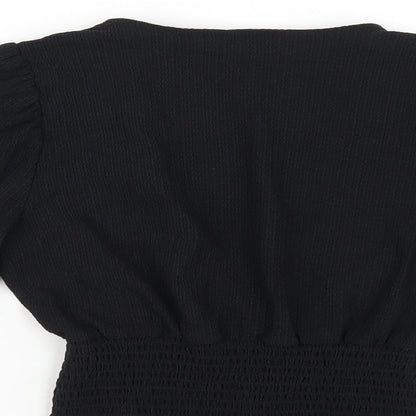 Womens UK Size 8 New Look Black Cropped T-Shirt