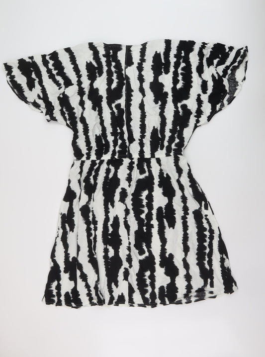 Marks and Spencer Womens Black Geometric Linen A-Line Size 14 V-Neck Pullover