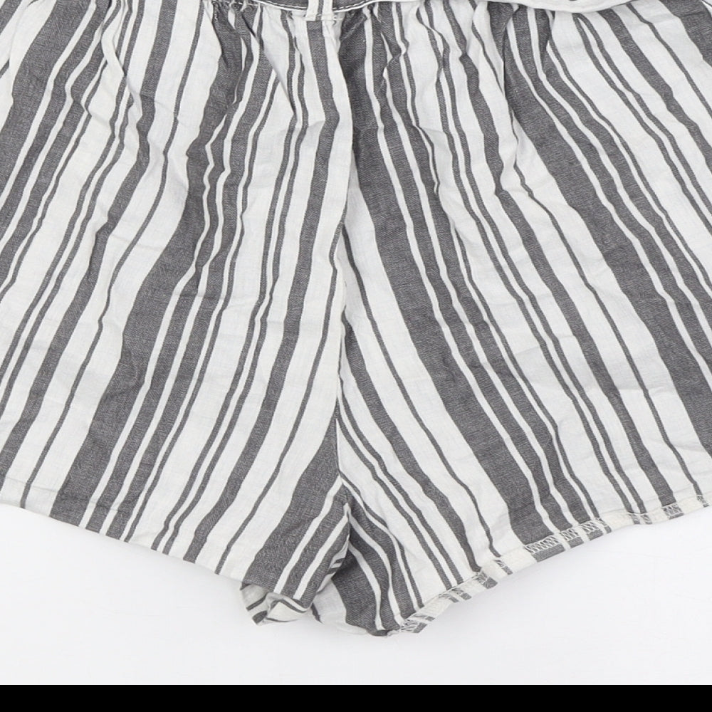 Divided by H&M Womens White Striped Cotton Basic Shorts Size 8 Regular