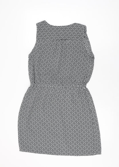 Oasis Womens Black Geometric Polyester Mini Size 10 V-Neck Pullover