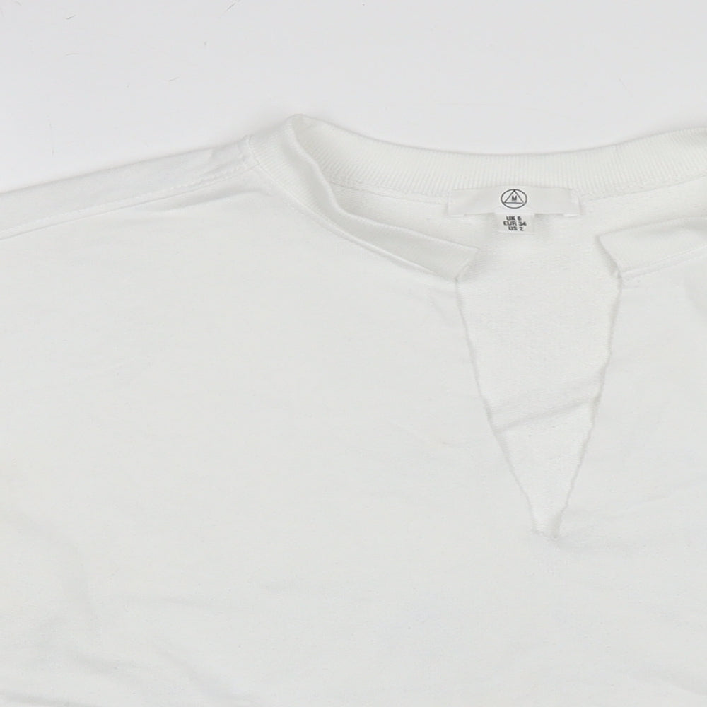 Close-up detail of Missguided women’s white polyester pullover sweatshirt, size UK 6, pullover