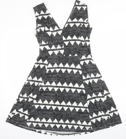 H&M Womens Multicoloured Geometric Polyester A-Line Size M V-Neck