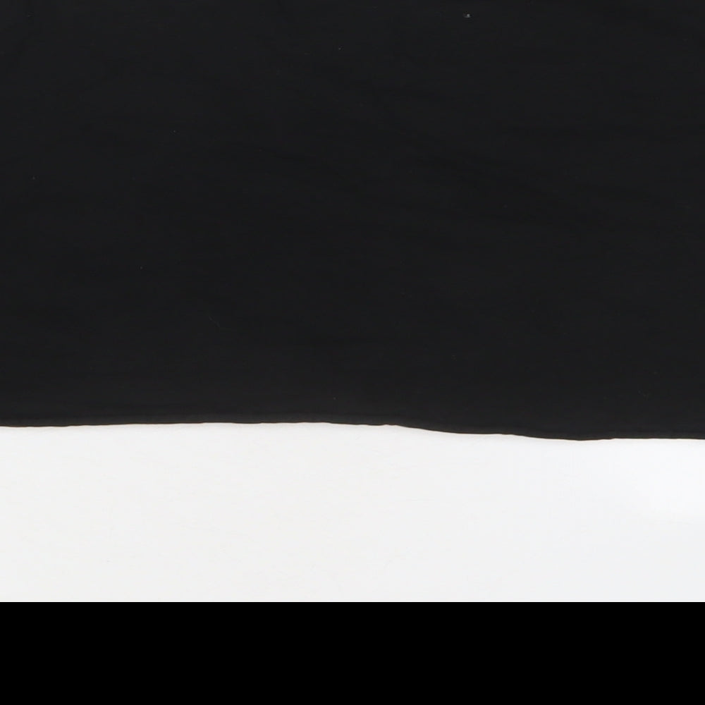 Womens UK Size S PRETTYLITTLETHING Black Cropped T-Shirt
