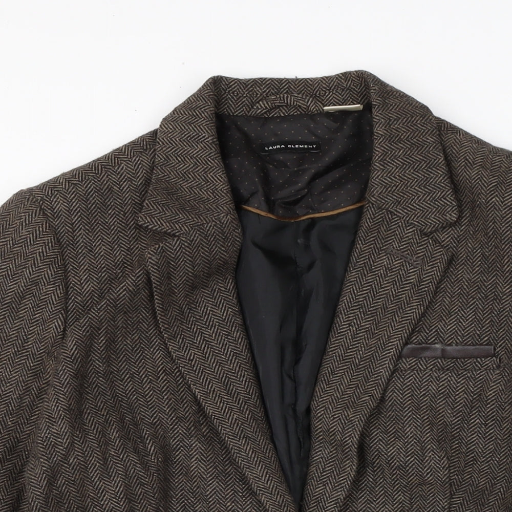 Close-up detail of La radoute women’s brown jacket, size UK 12, button