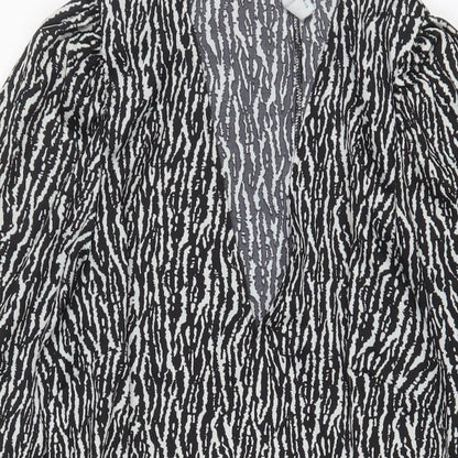 H&M Womens Black Animal Print Polyester A-Line Size M V-Neck Pullover - Belted