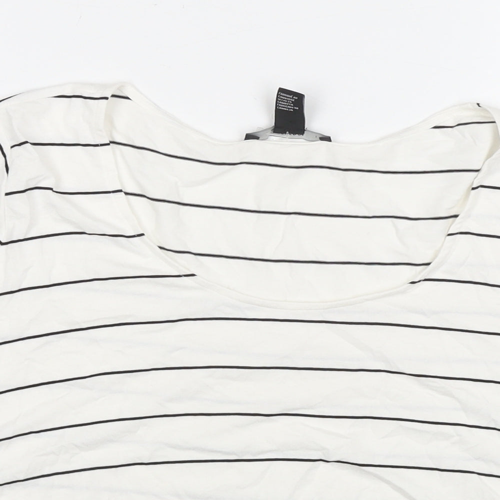 FOREVER 21 Womens White Striped Viscose Basic T-Shirt Size M Round Neck