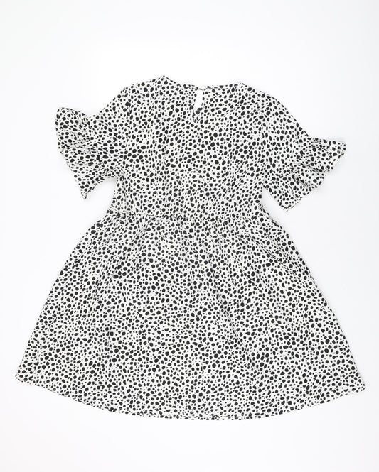 Boohoo Womens White Geometric Polyester Shift Size 10 Round Neck Button