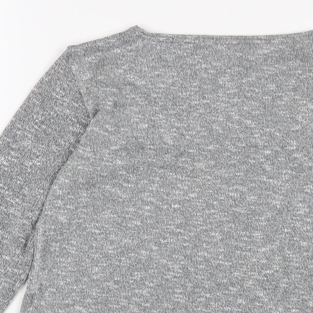 Brand and care label for H&M girls’ grey polyester basic t-shirt, size 10-11, years collared pullover