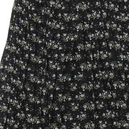 Womens UK Size XS Uniqlo Pleated  Skirt