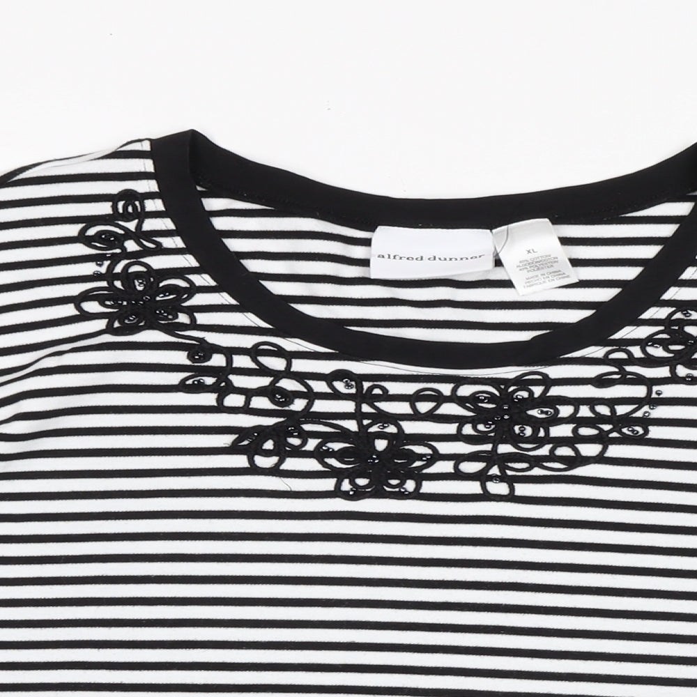 Womens UK Size S Alfred Dunner Black Basic T-Shirt