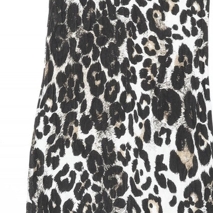Boohoo Womens White Animal Print Polyester Bodycon Size 6 Scoop Neck Pullover