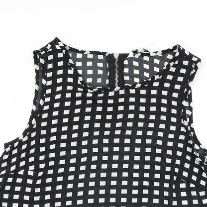 New Look Womens Black Geometric Polyester Basic T-Shirt Size 8 Round Neck