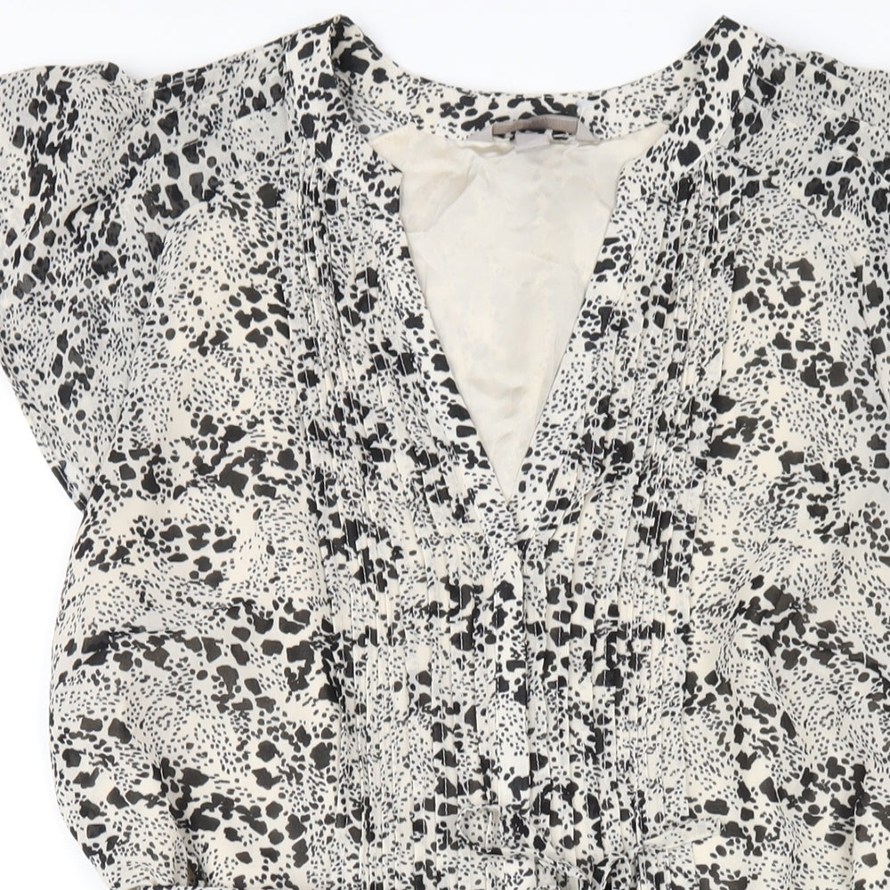 H&M Womens Black Geometric Polyester A-Line Size 10 V-Neck Pullover