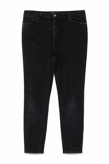 Front view of Asoos women’s black cotton skinny jeans, size UK 18, 25-inch leg regular button