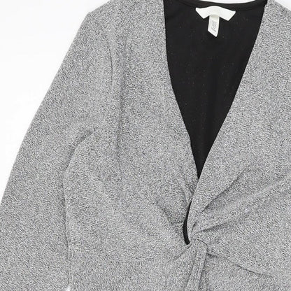 H&KM Womens Silver Polyester Mini Size M V-Neck Pullover
