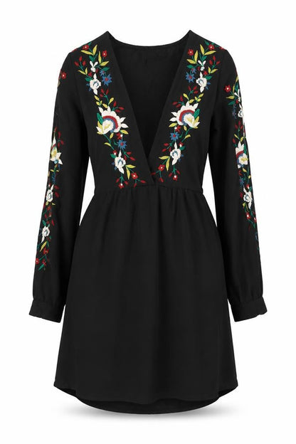 Boohoo Womens Black Polyester A-Line Size 8 V-Neck Pullover - Floral Embroidery