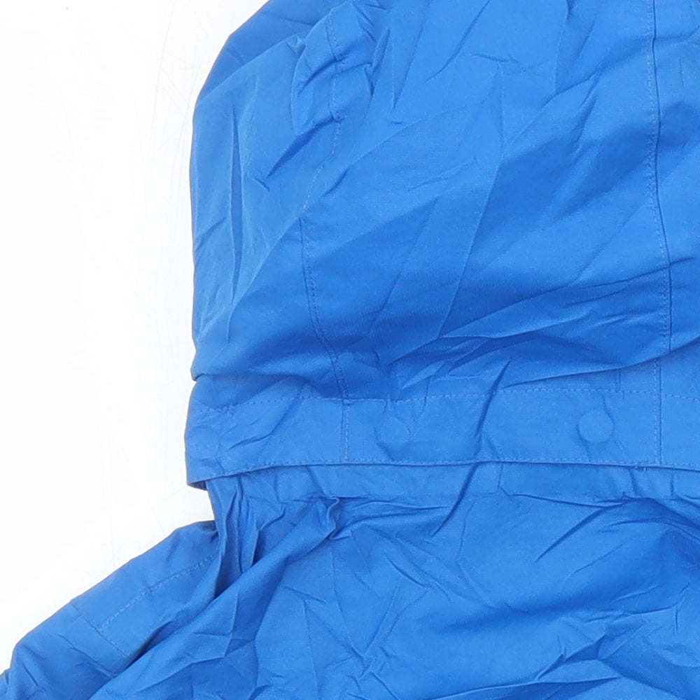 Brand and care label for Mc Kinley boys’ blue jacket, size 4, years