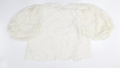 Womens UK Size 20 Unknown Ivory Cropped Blouse