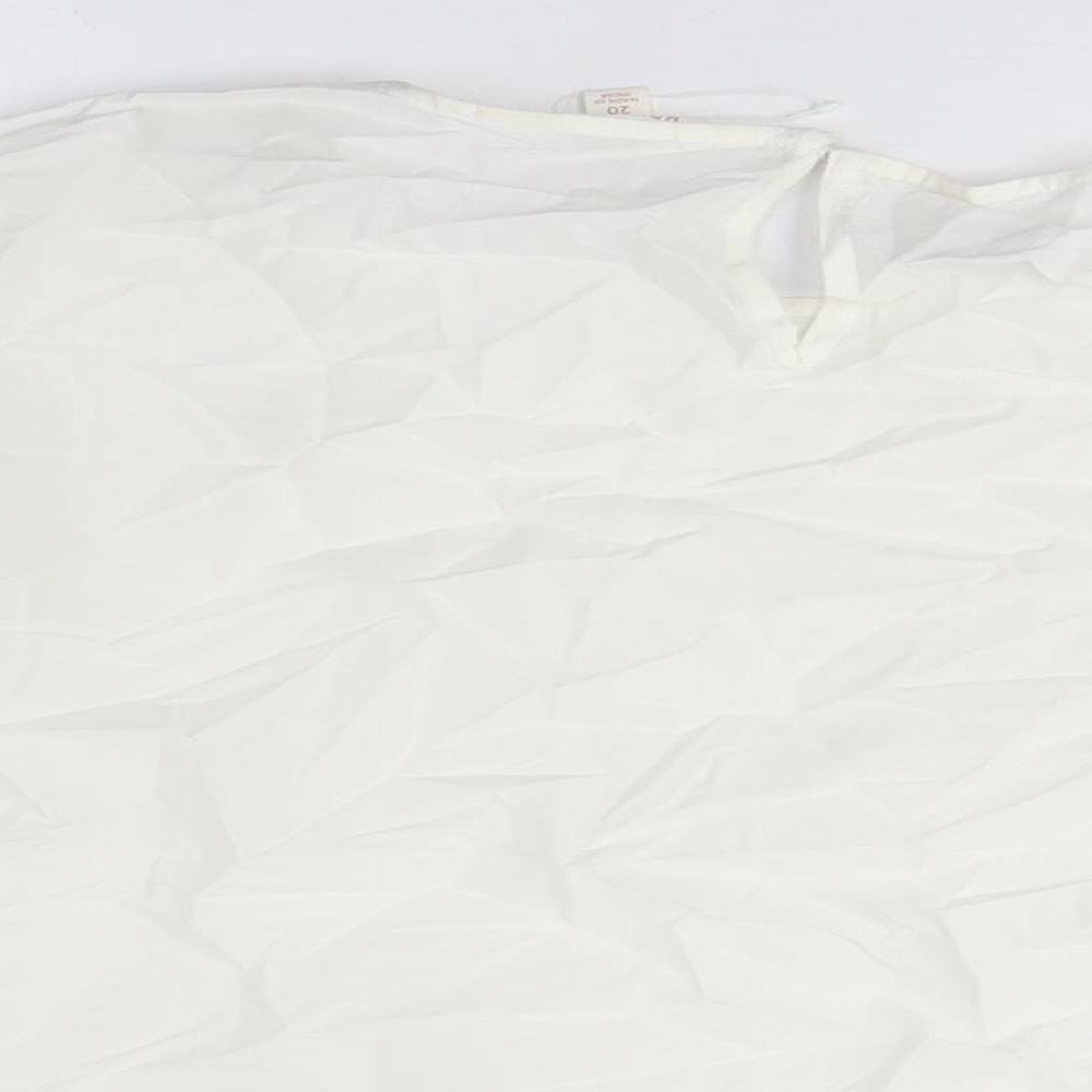 Womens UK Size 20 Unknown Ivory Cropped Blouse