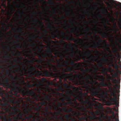 Frazier Lawrence Womens Red Geometric Polyester Basic T-Shirt Size L Round Neck