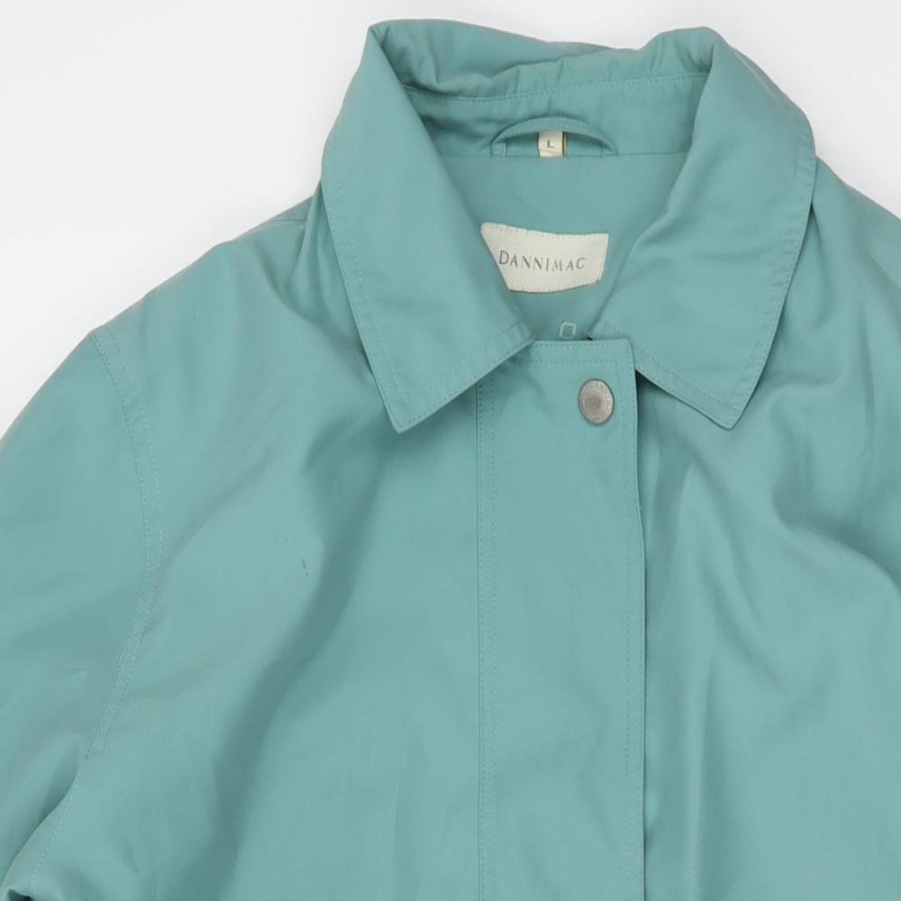 Close-up detail of Dannamic women’s green jacket, size L, zip