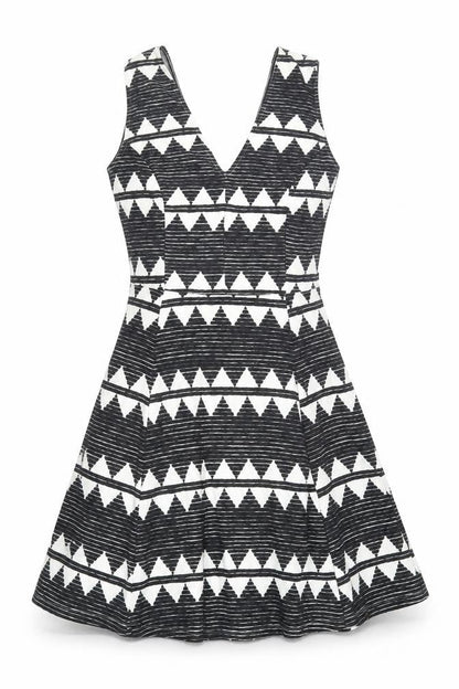 H&M Womens Black Geometric Polyester Fit & Flare Size M V-Neck Pullover