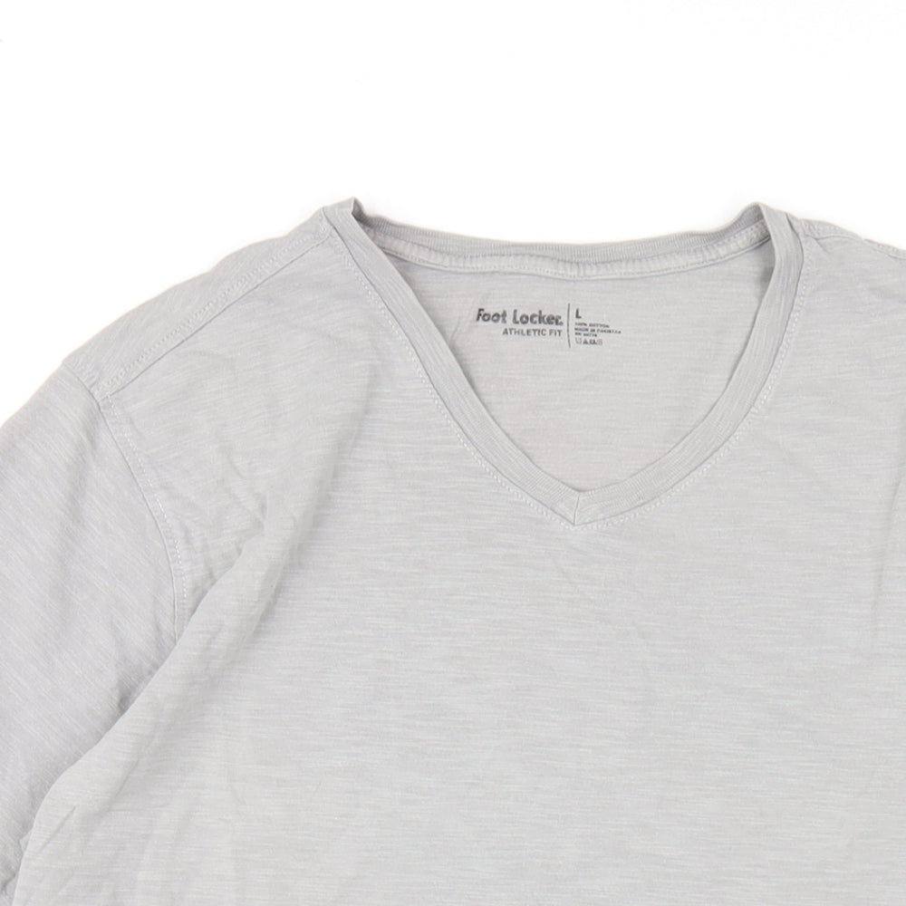 Foot Locker Mens Grey Cotton T-Shirt Size L V-Neck