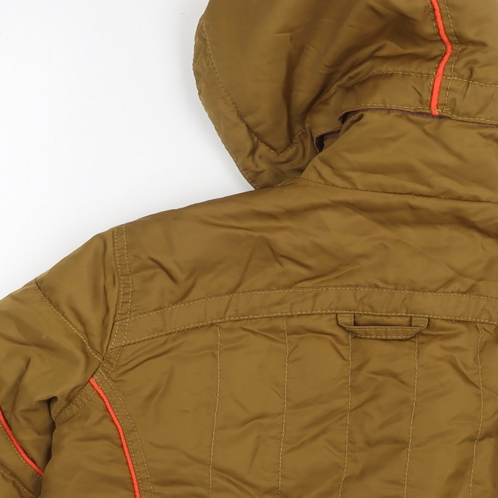 Brand and care label for Oilliy boys’ brown jacket, size 4-5, years zip