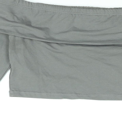 Womens UK Size 16 PRETTYLITTLETHING Grey Cropped T-Shirt