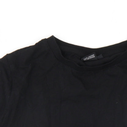 Close-up detail of JD girls’ black cotton basic t-shirt, size 8, years round neck pullover