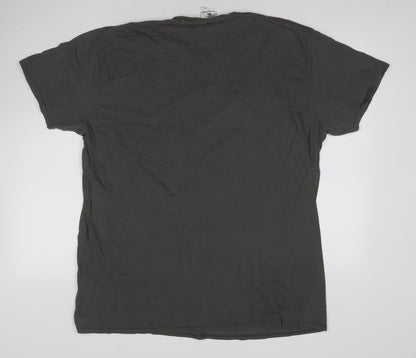 Unisex Adults UK Size 2XL Gildan Black  T-Shirt