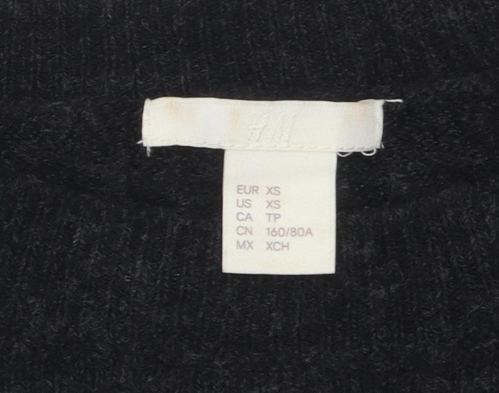 Womens UK Size XS H&M Black Pullover Jumper