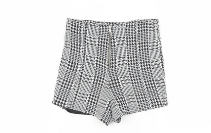 River Island Women's Black Houndstooth Shorts UK 12