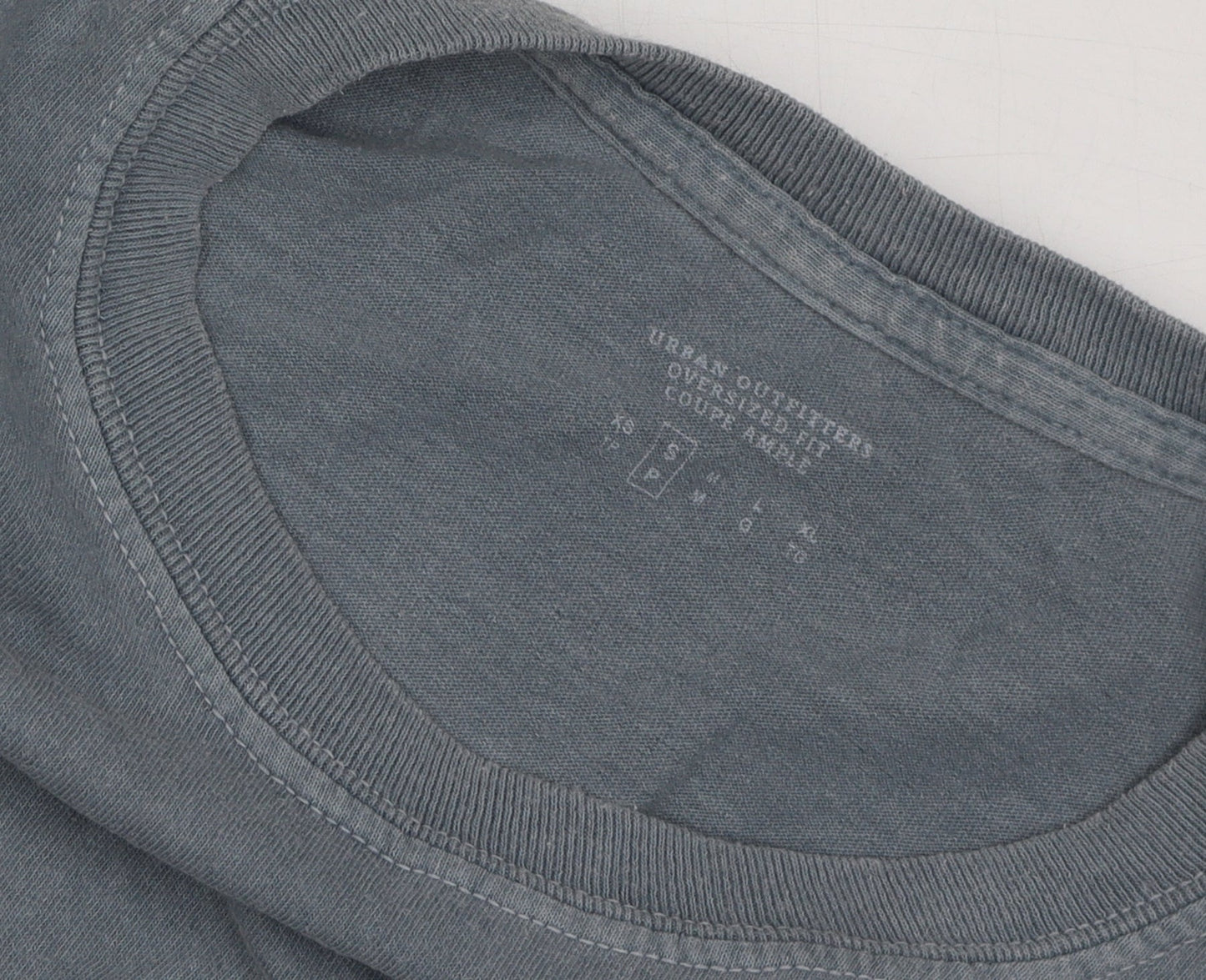Urban Outfitters Blue Long Sleeve Crew Neck Shirt M