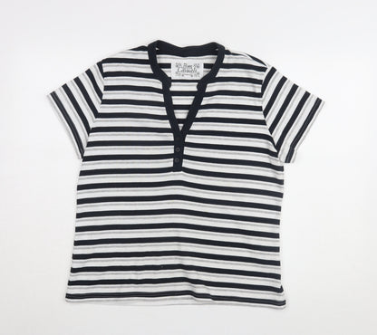 Bm Casuals Women's Black Striped T-Shirt Medium