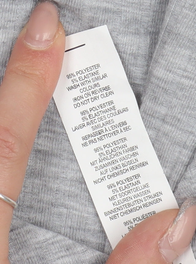 Boohoo Women's Grey Cropped T-Shirt Size 14 Slim Fit