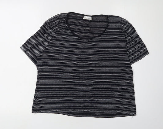 Womens UK Size L Country Casuals Black Basic T-Shirt